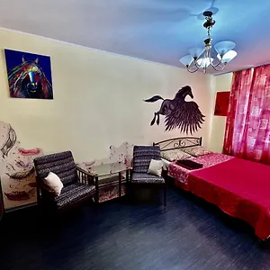 Апартаменты Near Train Station And Close To Center, Киев